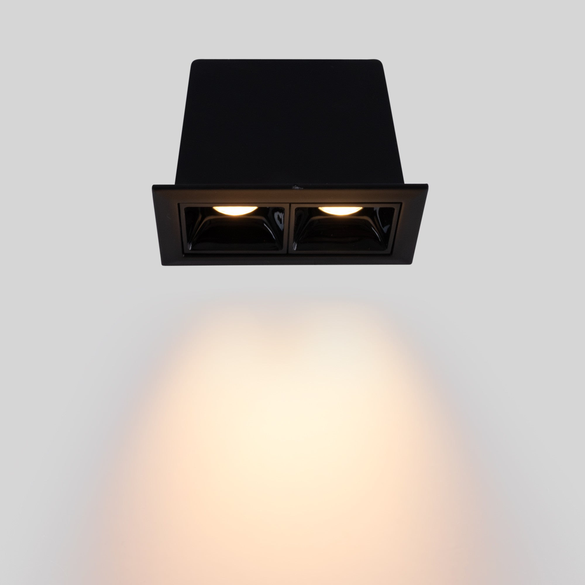 Foco lineal LED empotrable 4W - UGR18 - CRI90 - Chip OSRAM (25)