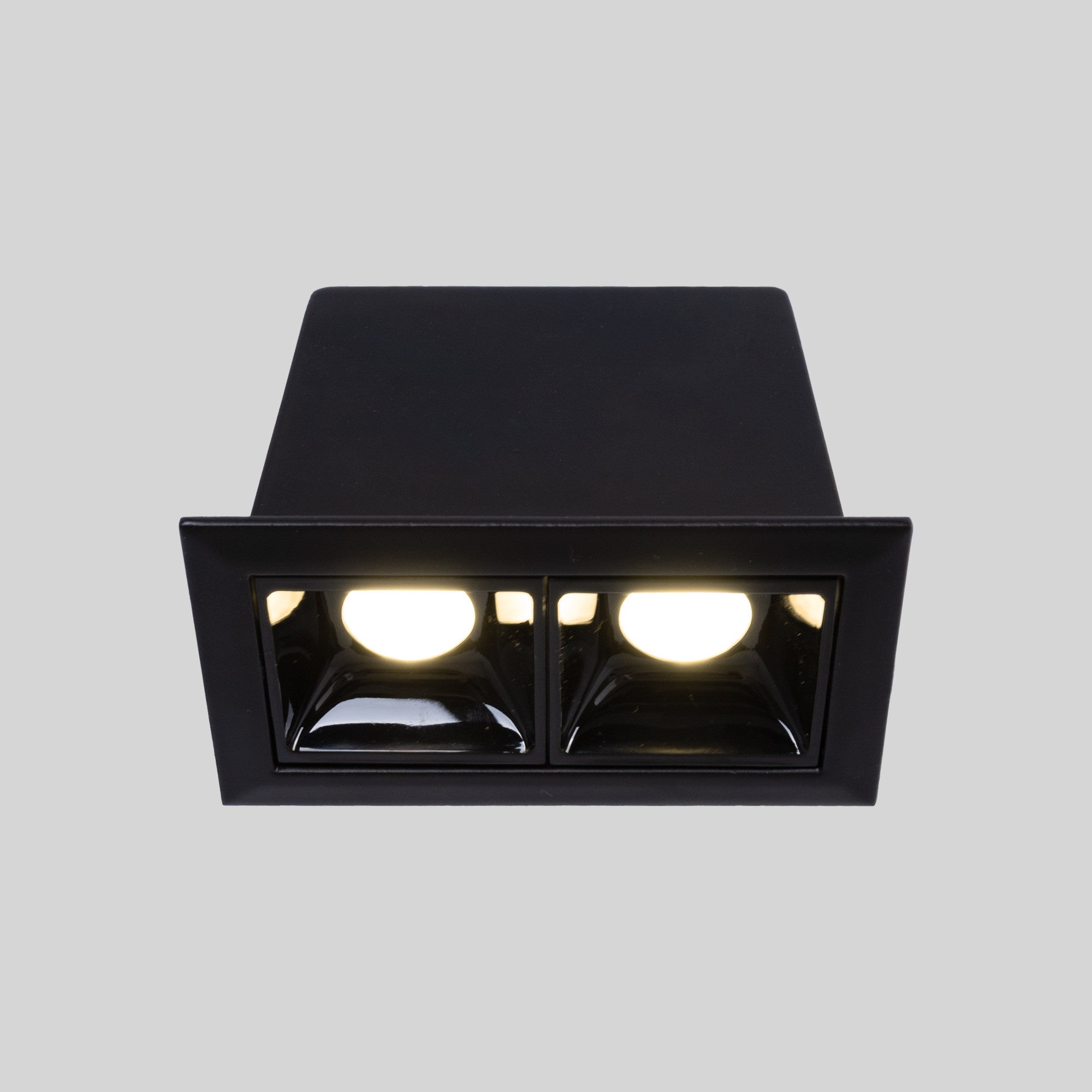 Foco lineal LED empotrable 4W - UGR18 - CRI90 - Chip OSRAM (39)