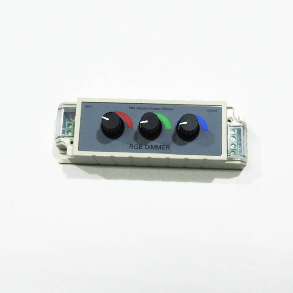 Controlador RGB manual para cambio de color 12/24V con un potenciómetro por canal (1)